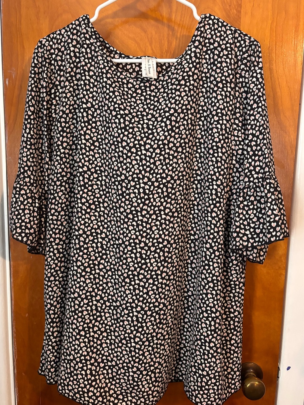 Black & Pink Printed Flutter Sleeve Women's Top